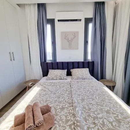 Lucky Strike Apartment Paralimni